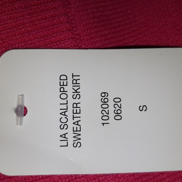 (M)🔥Bebe🔥Lia Pink Scalloped Top and Skirt Set🎀 - Picture 8 of 10